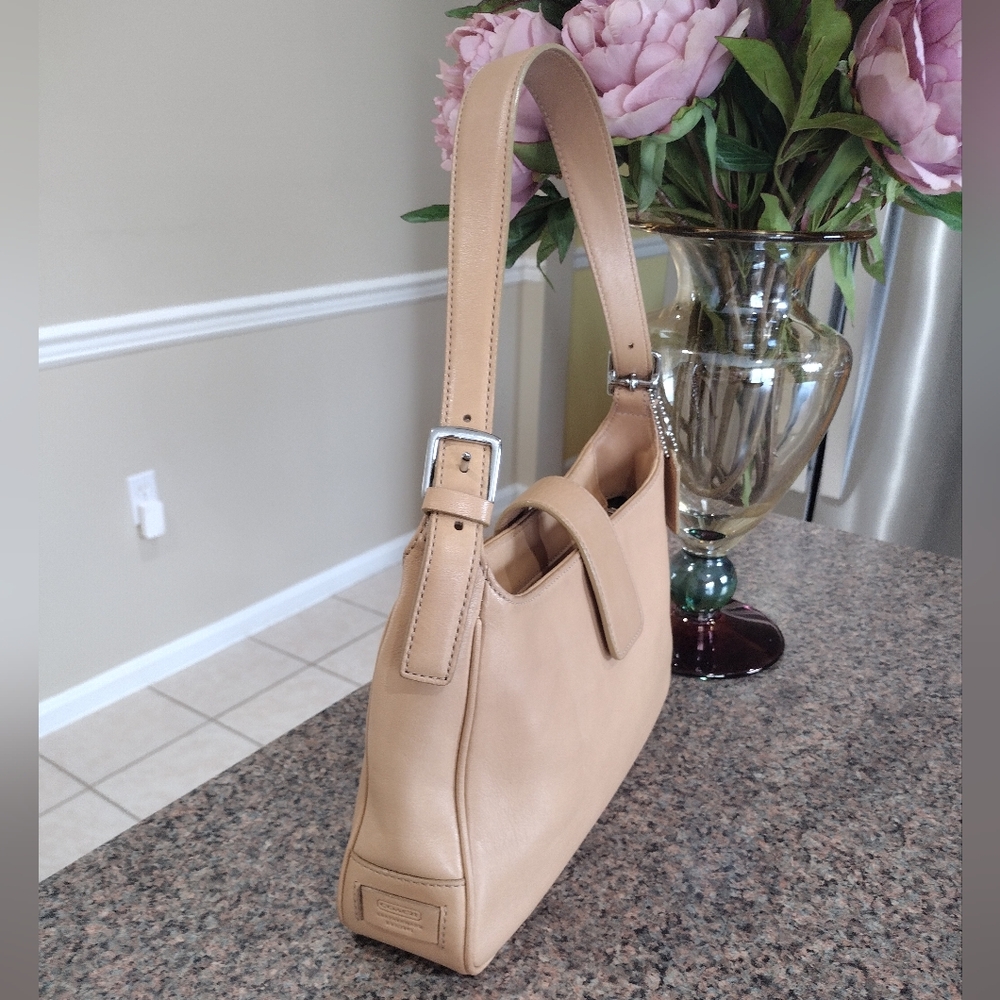 NWT Coach  Hampton Tan Shoulder Bag - Picture 12 of 17